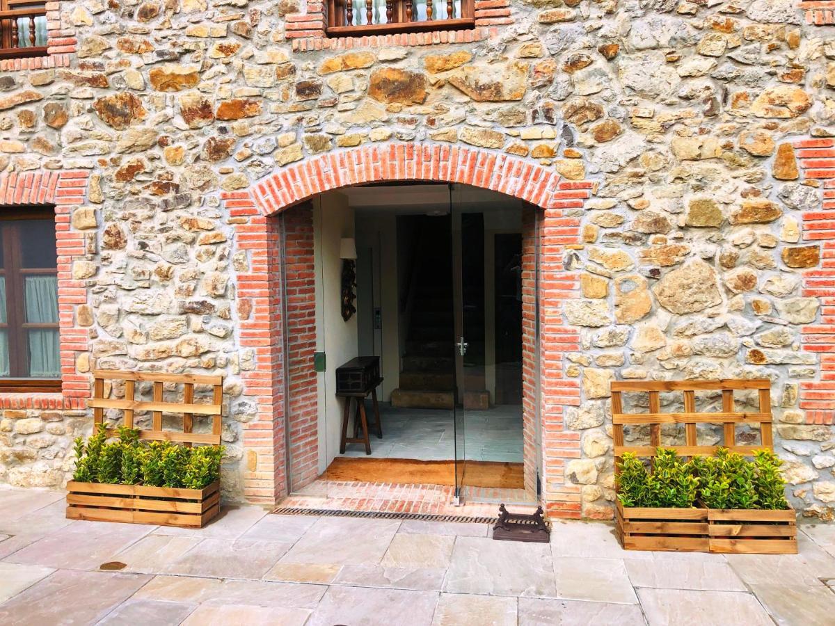 Posada La Torre De La Quintana Liendo Eksteriør billede